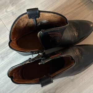 Black short cowboy boots